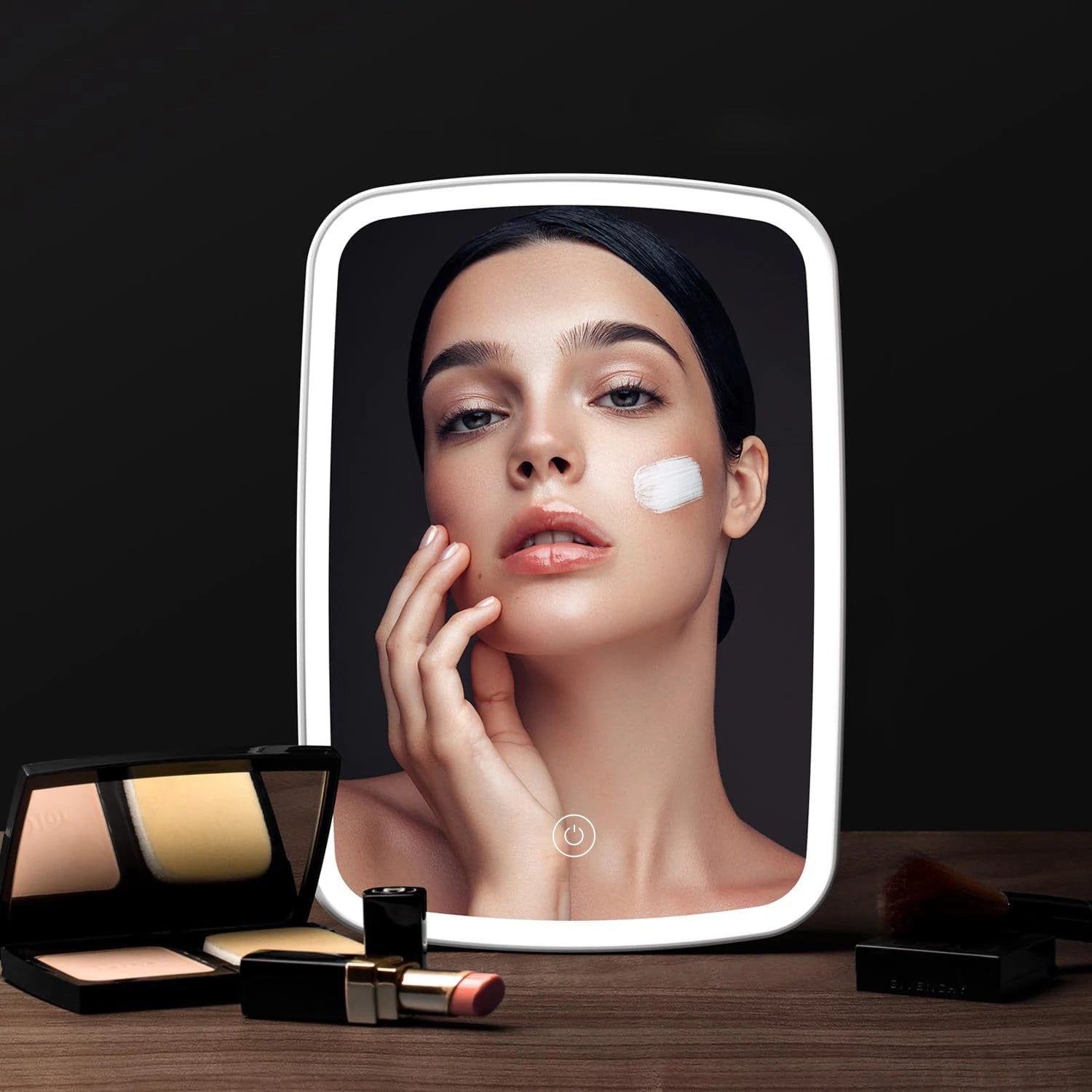 Portable LED compact mirror